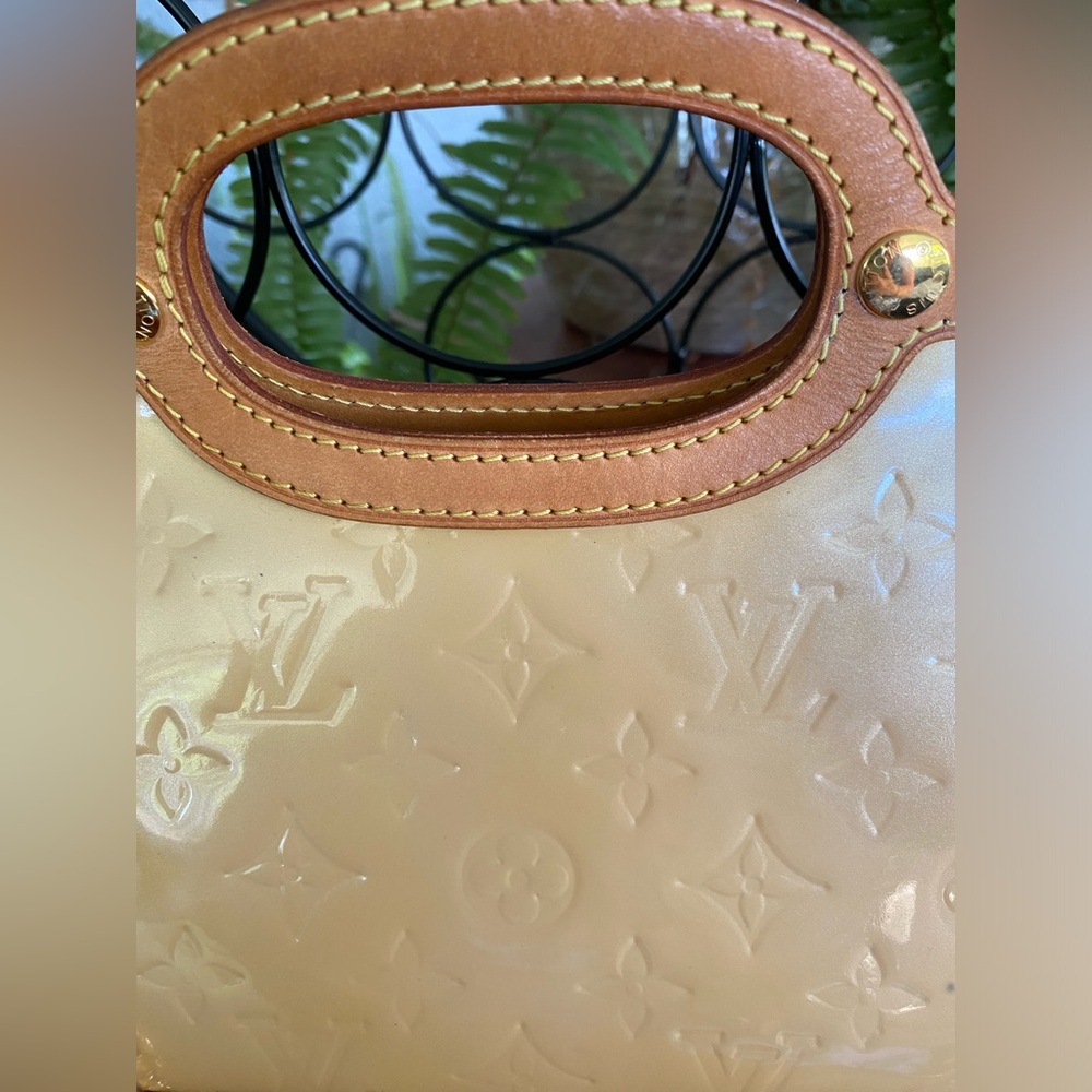 Louis Vuitton Monogram Vernis Roxbury - Picture 2 of 14